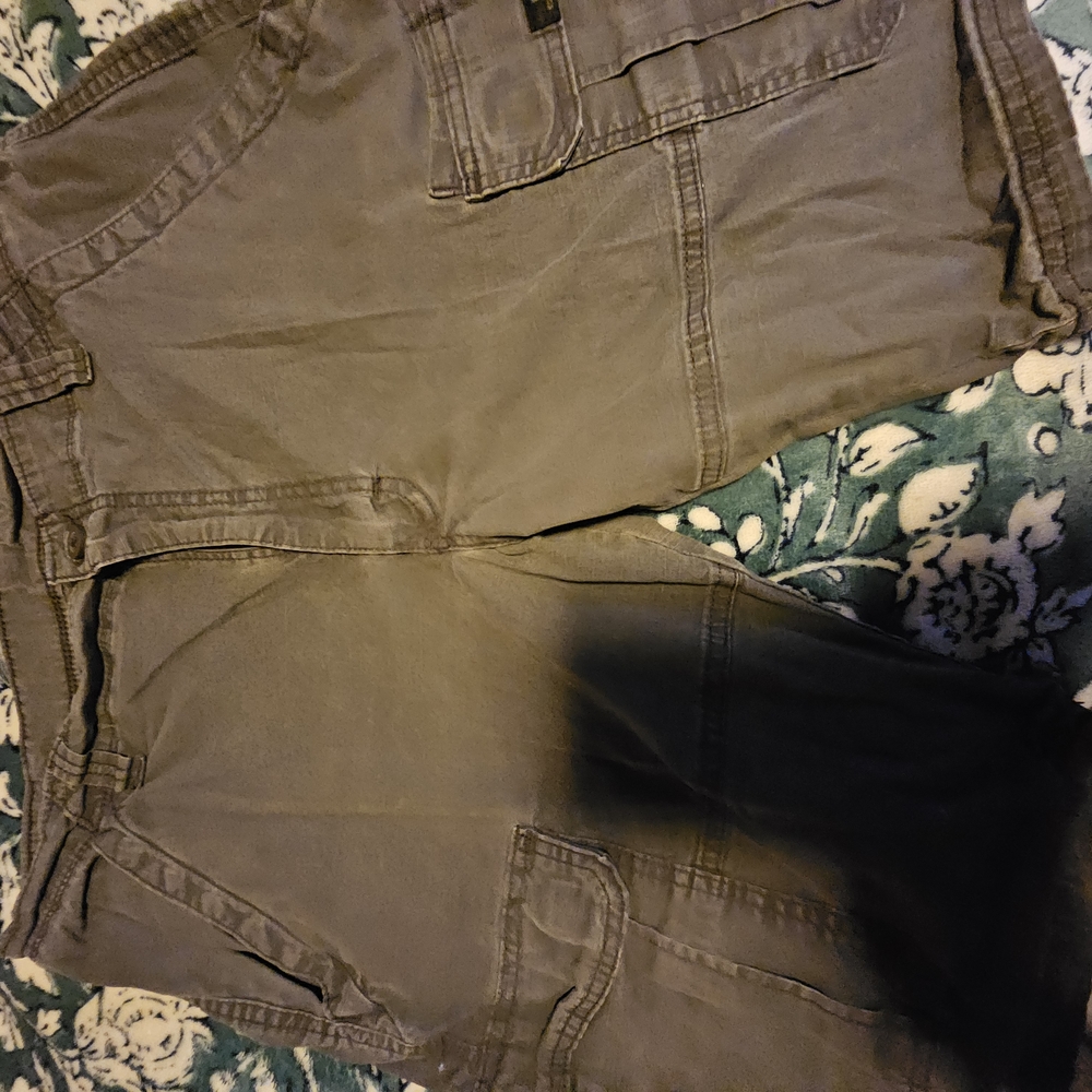 Wrangler Gray Cargo Shorts Durable Cotton Twill